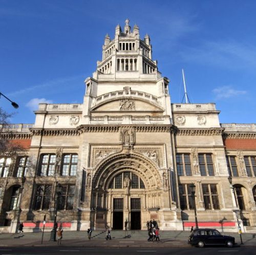 VICTORIA & ALBERT MUSEUM